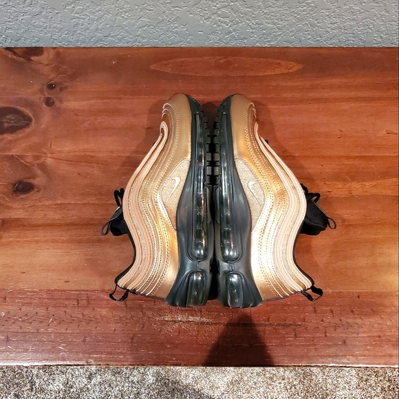 Women's Nike Air Max 97 'Copper' or 'Metallic Copper Bronze' - Picture 6 of 16